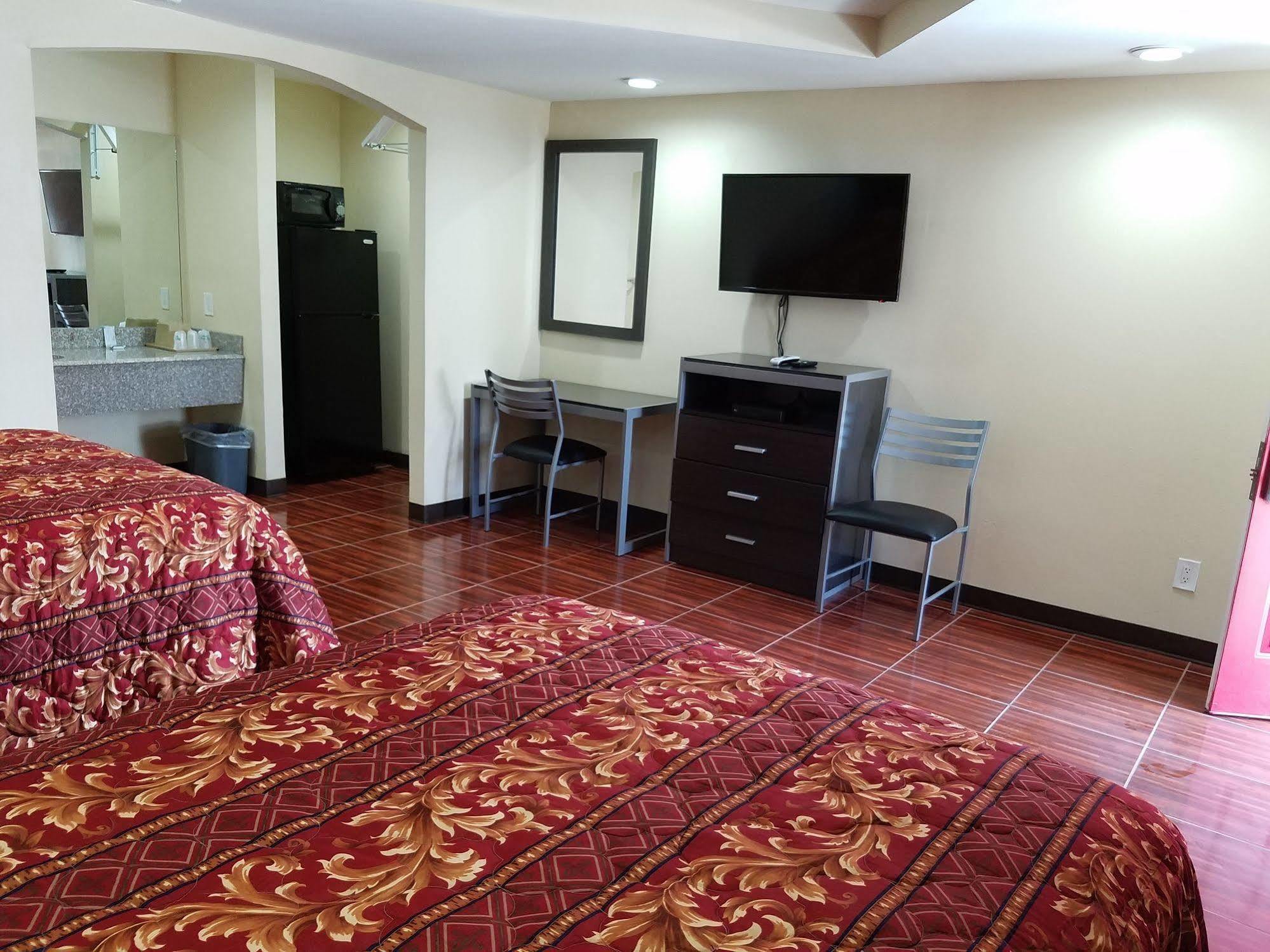 Luxury Inn Kenedy Exterior photo